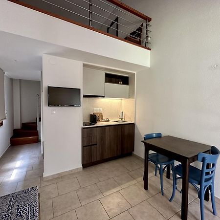 Zouzoulas Filoxenia - Koralia Apartments Милина Екстериор снимка